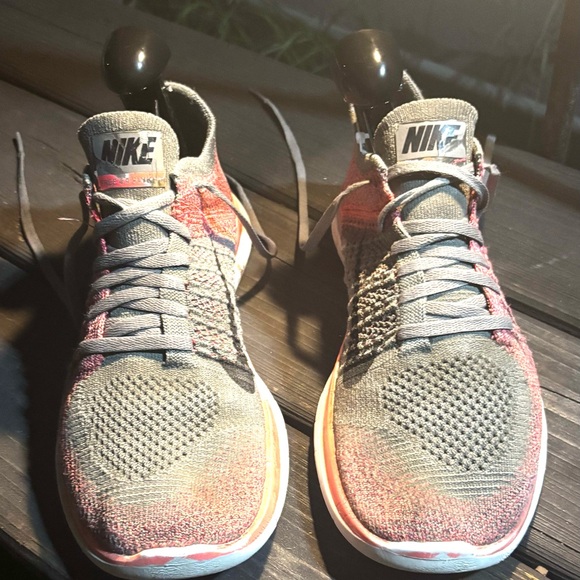 Nike Flyknit 4 trainers in red and grey #running W9 ready to wear - Picture 1 of 7